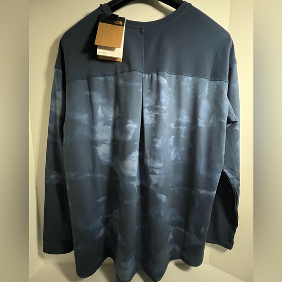 The North Face Flash-Dry Women's Printed Dawndream Long Sleeve Shirt - Picture 4 of 16